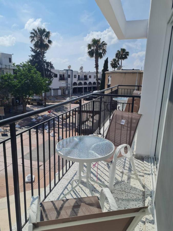 Almyria Apartments - By Imh Travel & Tours Пафос Екстериор снимка