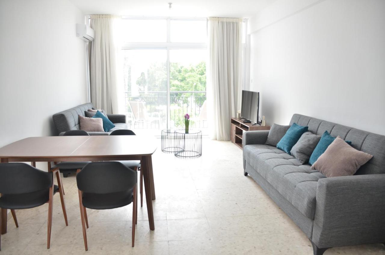Almyria Apartments - By Imh Travel & Tours Пафос Екстериор снимка