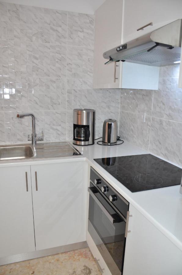 Almyria Apartments - By Imh Travel & Tours Пафос Екстериор снимка
